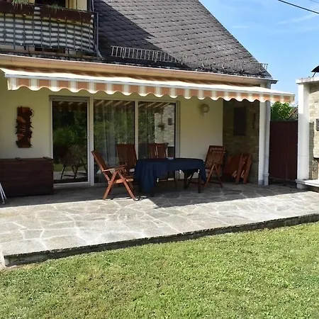 アパート Im Plenter